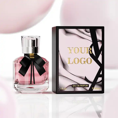 عائلة العطور الطازجة في رشاش الجسم مع طابع عطور زيت